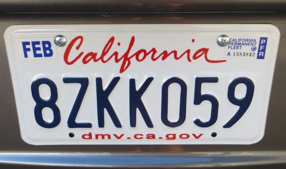 Placas de California - Cost-U-Less